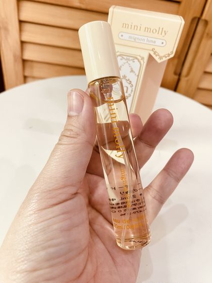 น้ำหอมสุดฮิตจากญี่ปุ่น Mini Molly Eau de Toilette ขนาด 20 มล. รูปที่ 15