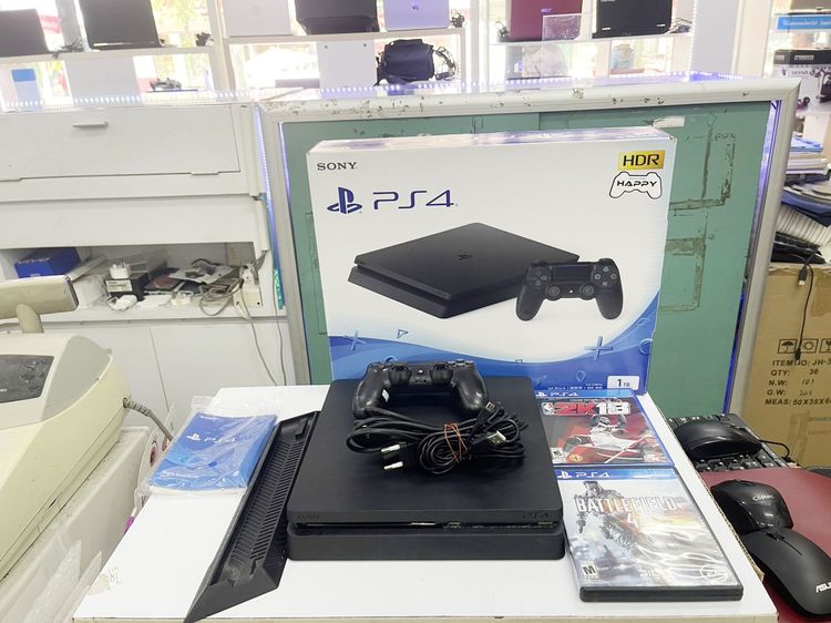 PlayStation 4 Slim 1TB ไทย พร้อมเกมส์ สภาพสวย  ราคาถูกใจ