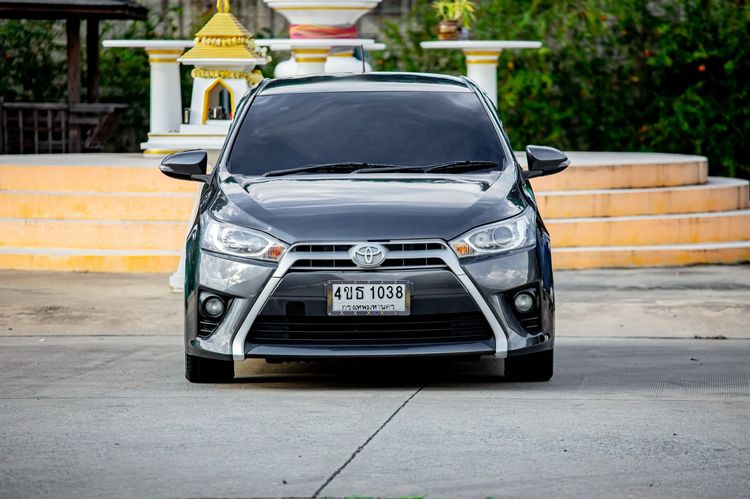 Toyota Yaris 2015 1.2 E Sedan เบนซิน เกียร์อัตโนมัติ เทา รูปที่ 2