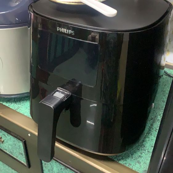Philips หม้อทอดไร้น้ำมัน ความจุ 6.2 ลิตร (XL) มาพร้อมระบบ Rapid Air