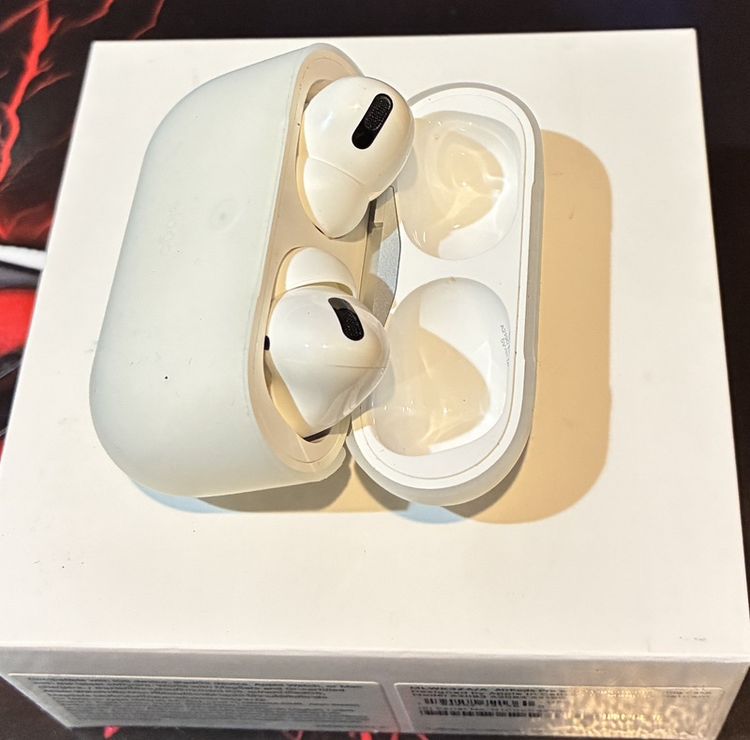 Apple airpods pro