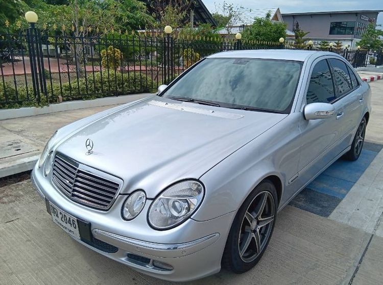 รถ Mercedes-Benz E-Class E240 สี เทา