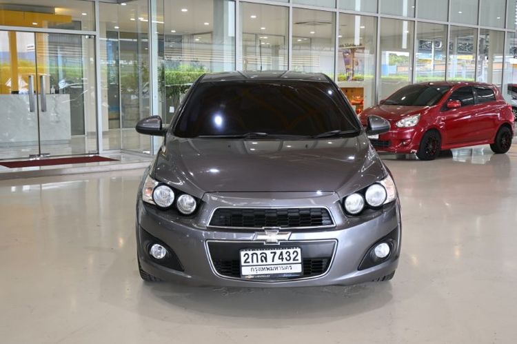 Chevrolet Sonic 2013 1.4 LT Sedan เบนซิน ไม่ติดแก๊ส เกียร์อัตโนมัติ เทา รูปที่ 2