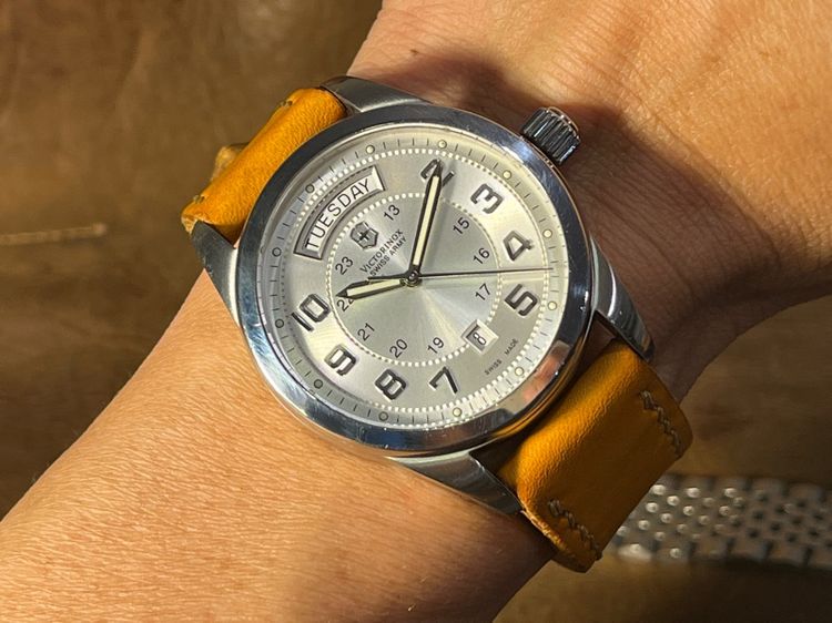 รับเทรเ Victorinox Ambassador Automatic สาย 2เส้น สายเหล็ก และสายหนังสั่งตัด  รูปที่ 6