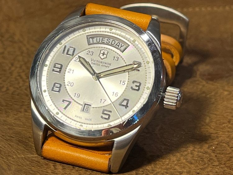 รับเทรเ Victorinox Ambassador Automatic สาย 2เส้น สายเหล็ก และสายหนังสั่งตัด  รูปที่ 4