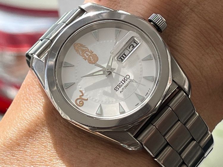 รับเทรด Seiko 60 ปีครองราชย์ Limited Edition Titanium สภาพดี สาย 2เส้น อุปกรณ์ครบ รูปที่ 8