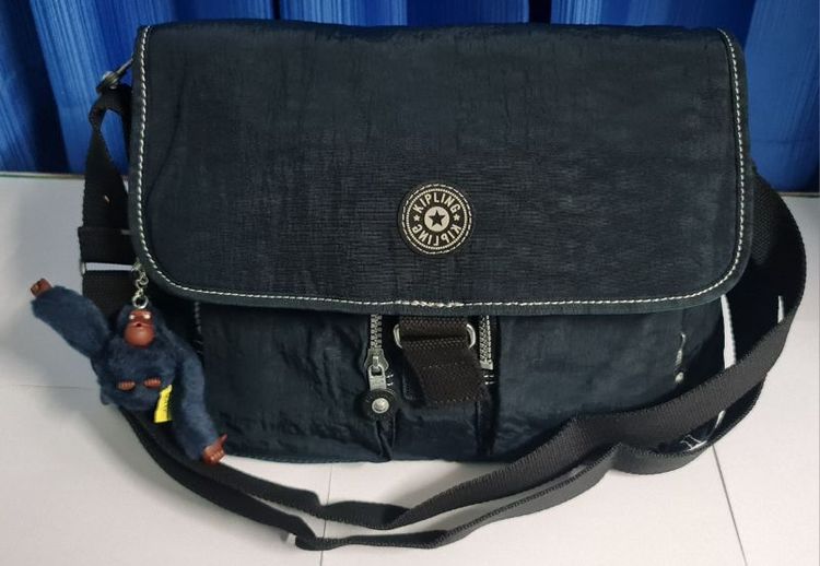 กระเป๋าสะพาย Kipling รุ่น New Rita สี True Blue ( 13 x 10.25 x 4 นิ้ว)