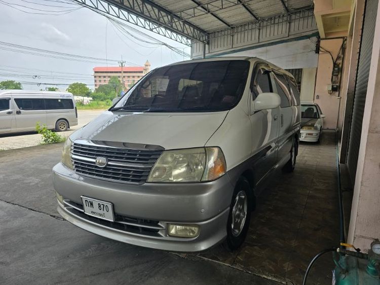 Toyota Granvia 2000 3.4 V6 Van เบนซิน LPG เกียร์อัตโนมัติ ขาว