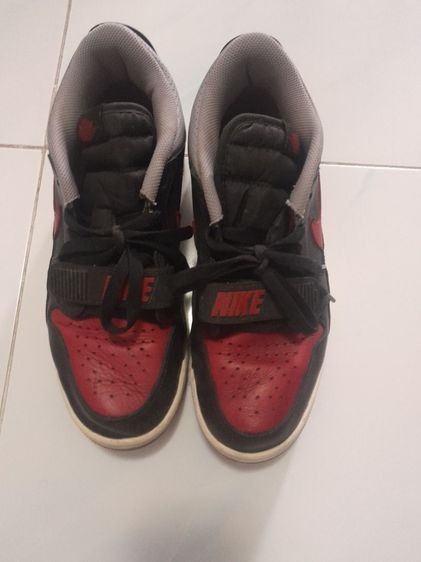 รองเท้าผ้าใบ ผุ้ชาย Nike size 41