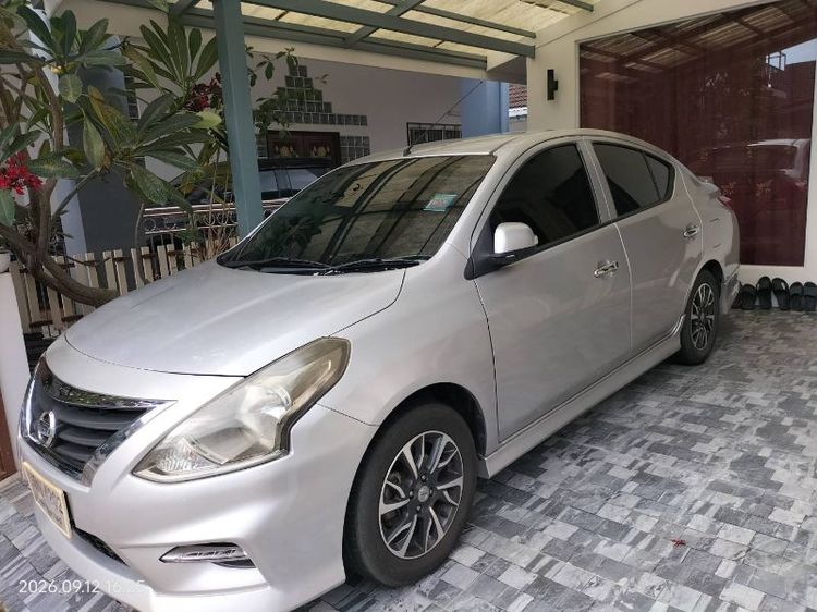 รถ Nissan Almera 1.2 E Sportech สี บรอนซ์เงิน