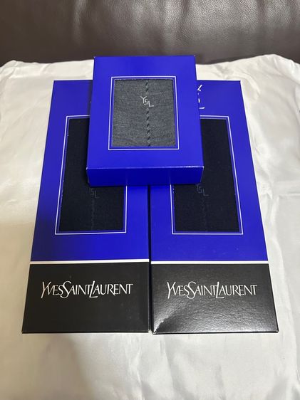 ถุงเท้า YSL ของแท้ใหม่ค่ะ