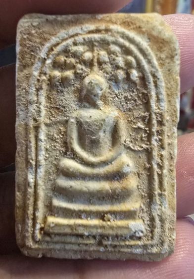 พระสมเด็จเก่าด้านหลังมีปั๊มตรยางเก่า250บาทรวมส่ง รูปที่ 11