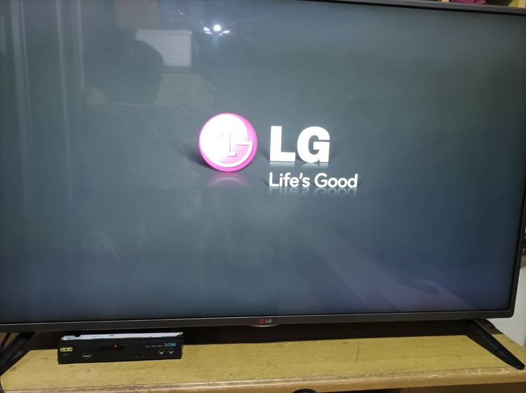 LED smart TV  LG 47นิ้ว ดูyoutube netflix ดิจิตอลทีวีได้เลย กีฬาทุกชนิด ภาพสวยเสียงดี รีโมทครบ เพียง 2890 บาท (อ่านก่อนครับ)