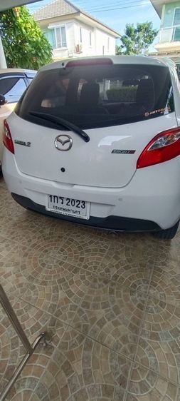 Mazda Mazda 2 2013 1.5 Spirit Sedan เบนซิน เกียร์อัตโนมัติ ขาว รูปที่ 2
