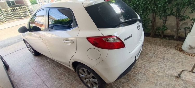 Mazda Mazda 2 2013 1.5 Spirit Sedan เบนซิน เกียร์อัตโนมัติ ขาว รูปที่ 3