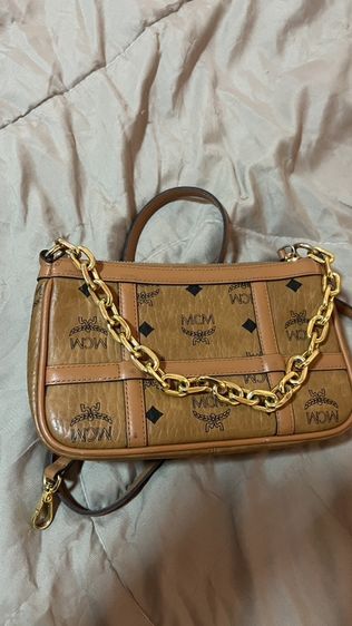 MCM Aren (Delmy) Shoulder Bag in Visetos (ราคาต่อรองได้)