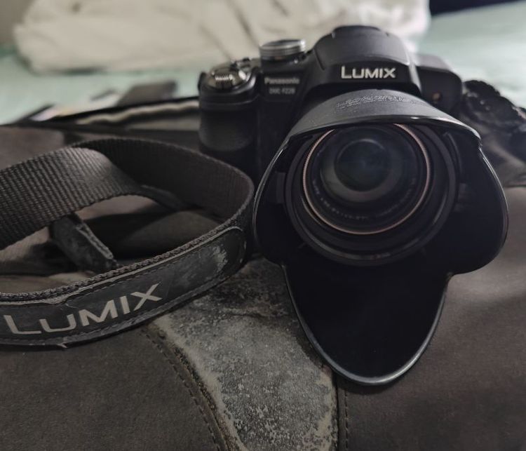 กล้อง PANASONIC LUMIX DMC-FZ28