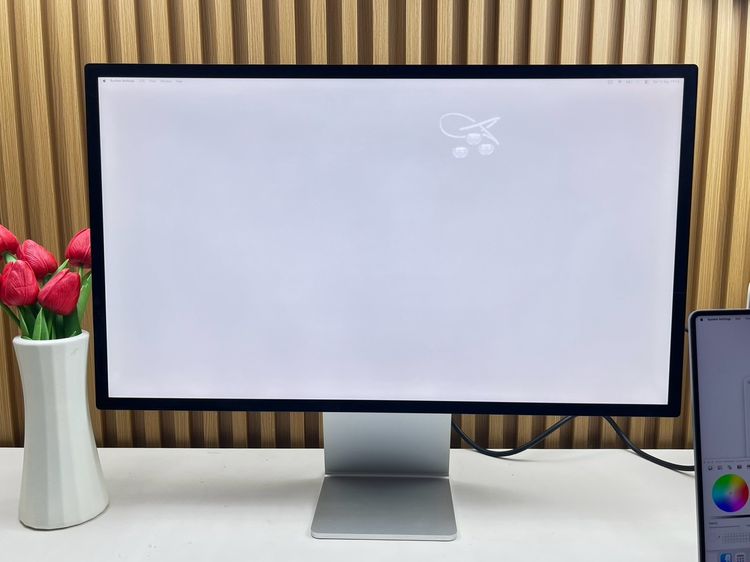 Studio Display 27-inch Retina 5K Stand Glass รูปที่ 11