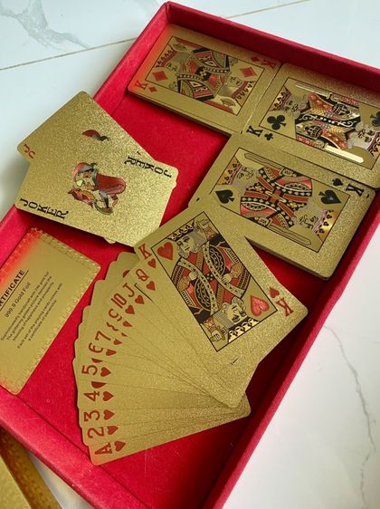Premium Golden Waterproof Playing Card - Perfect for Poker , Parties & Games! Halloween / Thanksgiving Day / Chrismas Gift