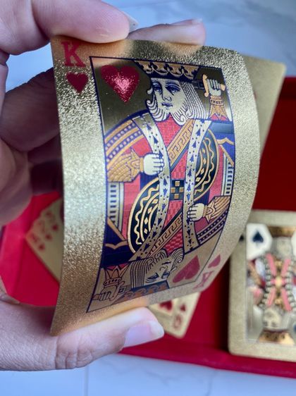 Premium Golden Waterproof Playing Card - Perfect for Poker , Parties & Games! Halloween / Thanksgiving Day / Chrismas Gift รูปที่ 5