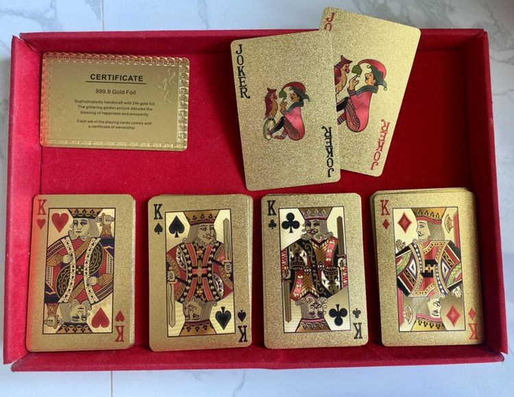 Premium Golden Waterproof Playing Card - Perfect for Poker , Parties & Games! Halloween / Thanksgiving Day / Chrismas Gift รูปที่ 4