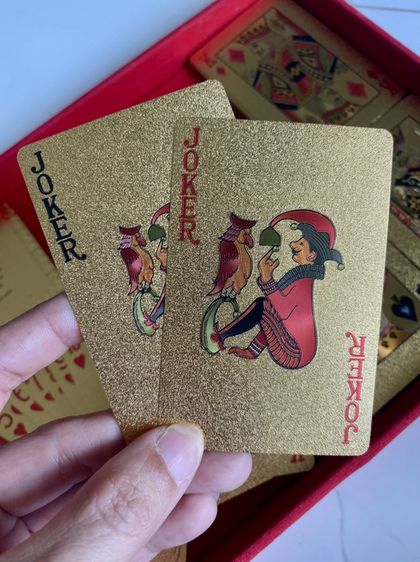 Premium Golden Waterproof Playing Card - Perfect for Poker , Parties & Games! Halloween / Thanksgiving Day / Chrismas Gift รูปที่ 6