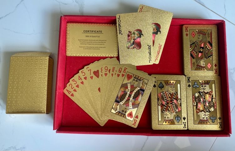 Premium Golden Waterproof Playing Card - Perfect for Poker , Parties & Games! Halloween / Thanksgiving Day / Chrismas Gift รูปที่ 3