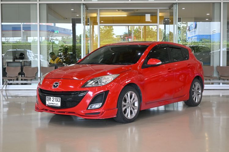 รถ Mazda Mazda3 2.0 Maxx Sports สี แดง