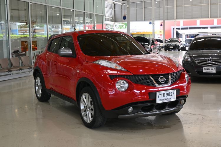Nissan Juke 2014 1.6 V Sedan เบนซิน ไม่ติดแก๊ส เกียร์อัตโนมัติ แดง รูปที่ 3