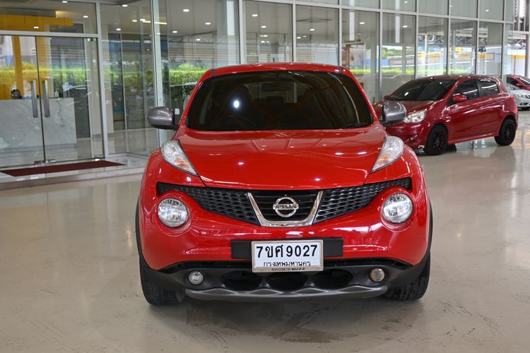 Nissan Juke 2014 1.6 V Sedan เบนซิน ไม่ติดแก๊ส เกียร์อัตโนมัติ แดง รูปที่ 2