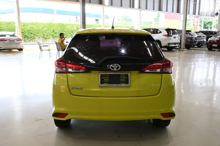 Toyota Yaris 2020 1.2 Entry Sedan เบนซิน ไม่ติดแก๊ส เกียร์อัตโนมัติ เขียว รูปที่ 4