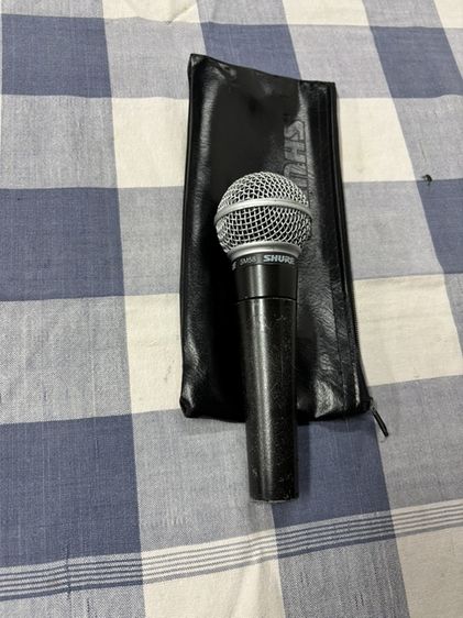 ไมค์โครโพง SHURE SM 58 แท้ครับไม่ค่อยได้ใช้ครับขายถูกสนใจเชิญครับ