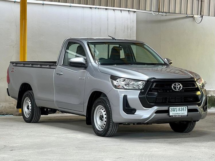 Toyota Revo Single 2.4 Entry