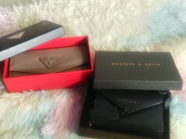 Guess หนัง PU หญิง อื่นๆ ขายกระเป๋าสตางค์แบรนด์แท้ สภาพตำหนิ