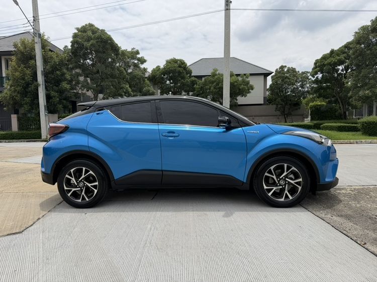 Toyota C-HR 2019 1.8 Hybrid Mid Sedan ไฮบริด เกียร์อัตโนมัติ น้ำเงิน รูปที่ 3