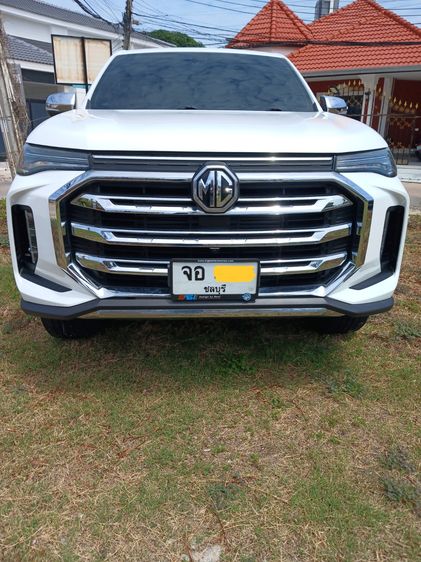 รถ MG Extender 2.0 Grand D สี ขาว