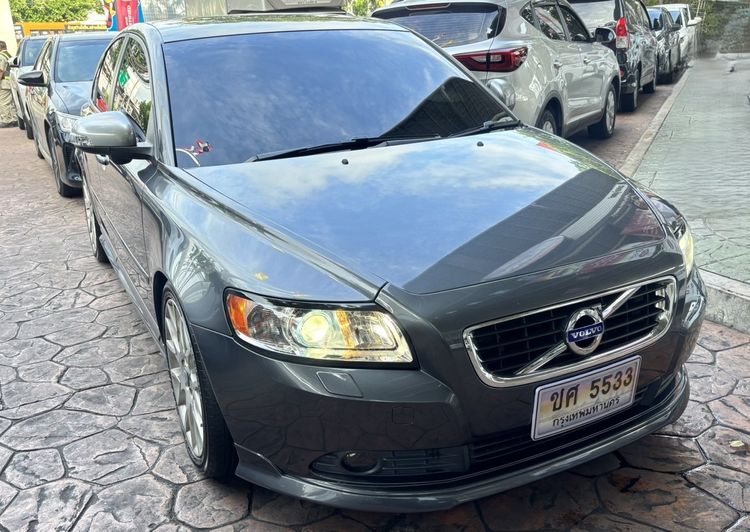 รถ Volvo S40 2.0 สี เทา