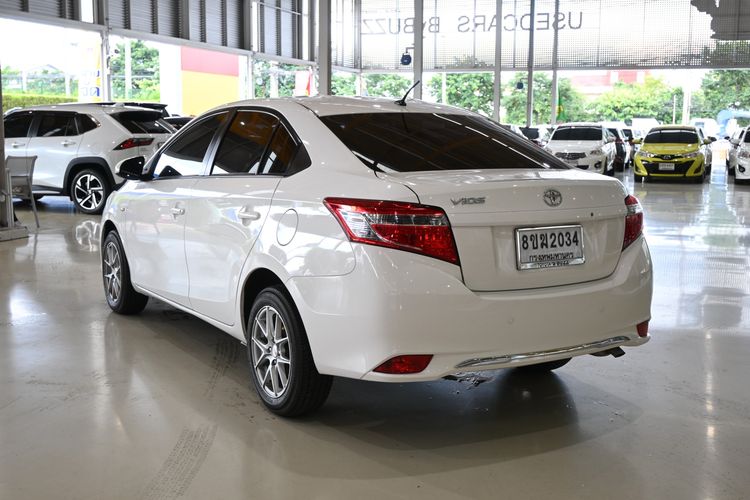 Toyota Vios 2013 1.5 J Sedan เบนซิน ไม่ติดแก๊ส เกียร์อัตโนมัติ ขาว รูปที่ 4