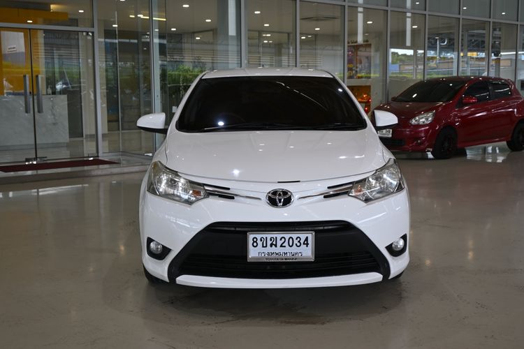 Toyota Vios 2013 1.5 J Sedan เบนซิน ไม่ติดแก๊ส เกียร์อัตโนมัติ ขาว รูปที่ 2