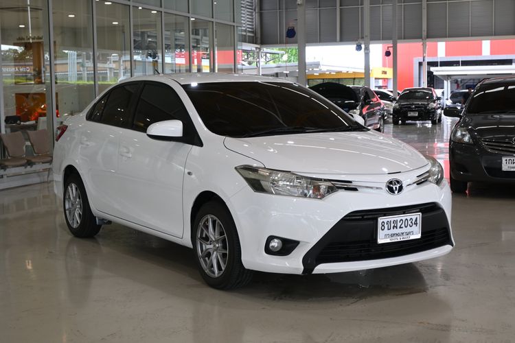 Toyota Vios 2013 1.5 J Sedan เบนซิน ไม่ติดแก๊ส เกียร์อัตโนมัติ ขาว