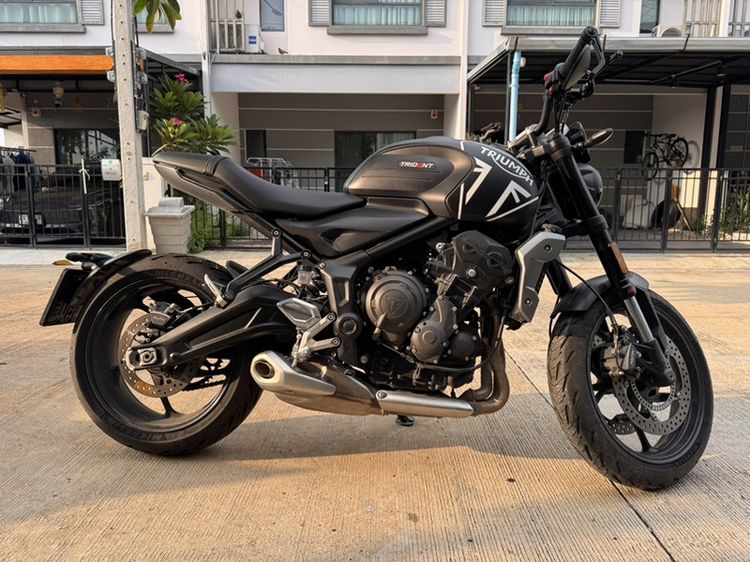 Triumph Trident 660 2021 ขาย triump trident660 รถมือเดียวเจ้าของขายเอง