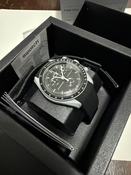 omega x swatch mission to the moon รูปที่ 5