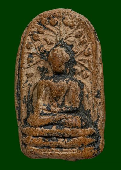 พระคงลำพูนเนื้อเก่า