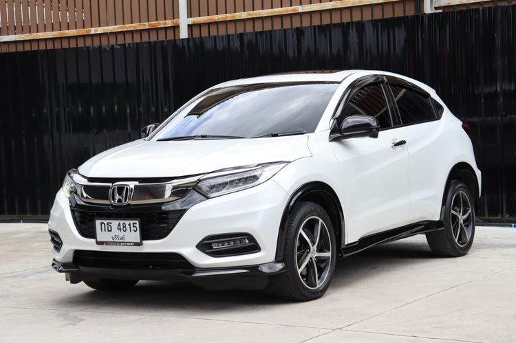 รถ Honda HR-V 1.8 RS สี ขาว