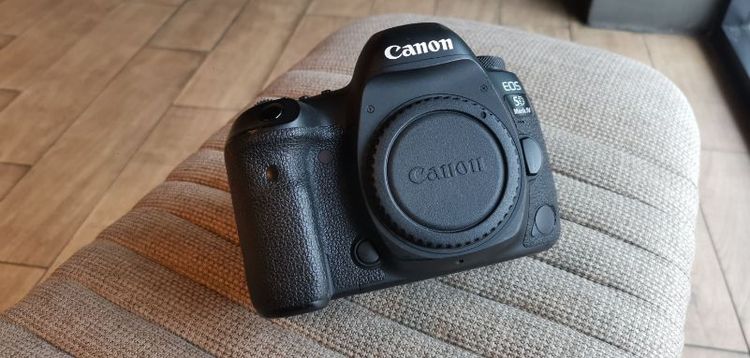 ขายกล้อง5d iv