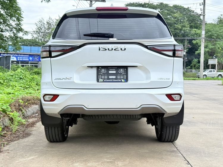 ฟรีดาวน์ ISUZU MU-X 1.9 ELEGANT 2WD เกียร์ออโต้ สีขาว ปี2565(จดทะเบียน 2022) ไมล์วิ่งเพียง 60,000 กม.