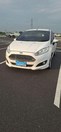 รถ Ford Fiesta 1.0 Sport สี ขาว