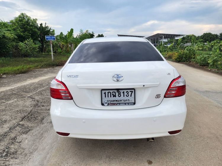 Toyota Vios 2012 1.5 E Sedan เบนซิน LPG เกียร์อัตโนมัติ ขาว รูปที่ 3