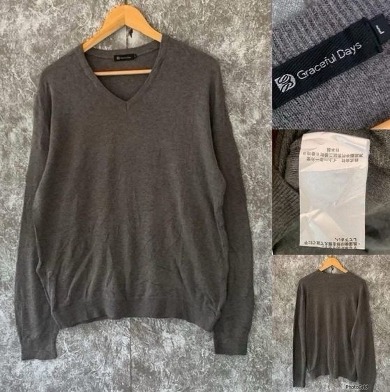 เสื้อกันหนาวไหมพรม Gracefut Days แท้ 💯 size L วัดจริงขนาด อก 22 ยาว 27 นิ้ว สภพใหม่มาก ทรงสวย ดีเทลสวยเนื้อผ้านุ่ม หายากน่าสะสมครับ