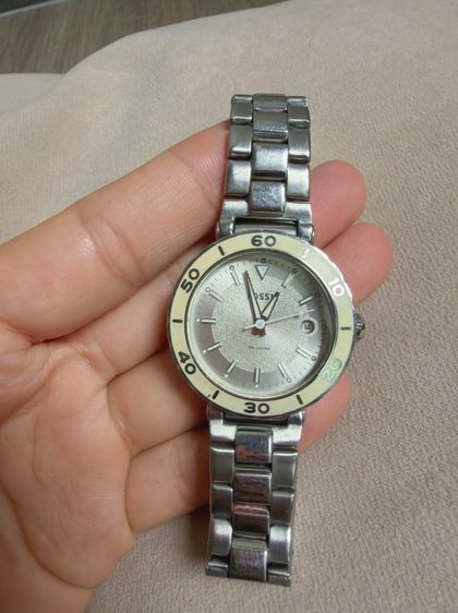 ขายนาฬิกา FOSSIL สายเหล็กสีเงิน สไตล์สปอร์ต สภาพดี ใช้งานได้จริง
